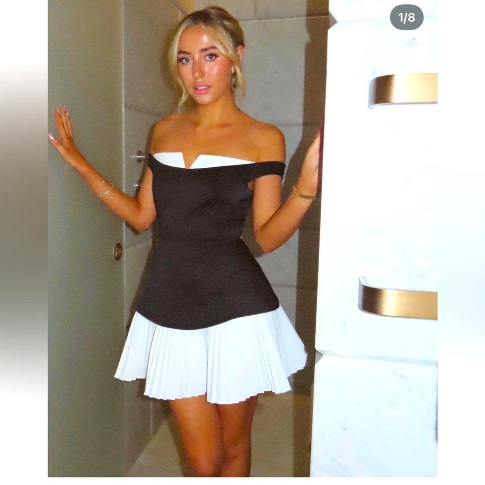 Odd Muse Exclusive Muse No. 1 size XS brand new! 
Sold out online
